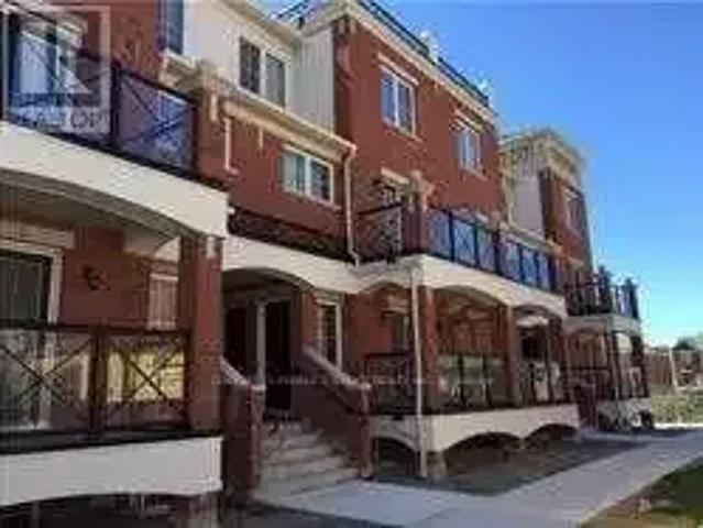 Townhouse for rent in Oakville, Ontario