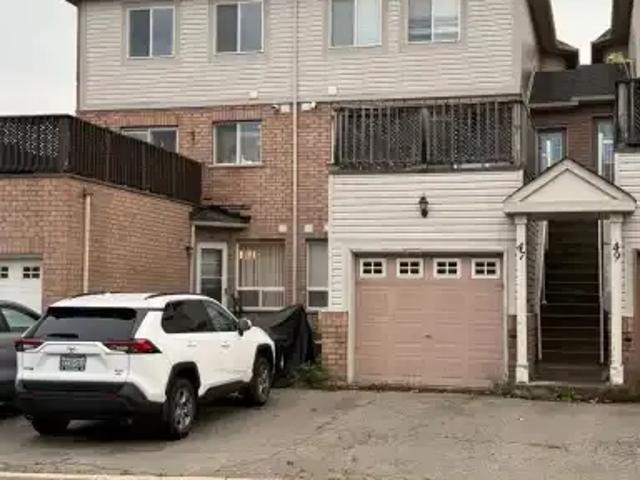 Townhouse for rent in Oakville, Ontario