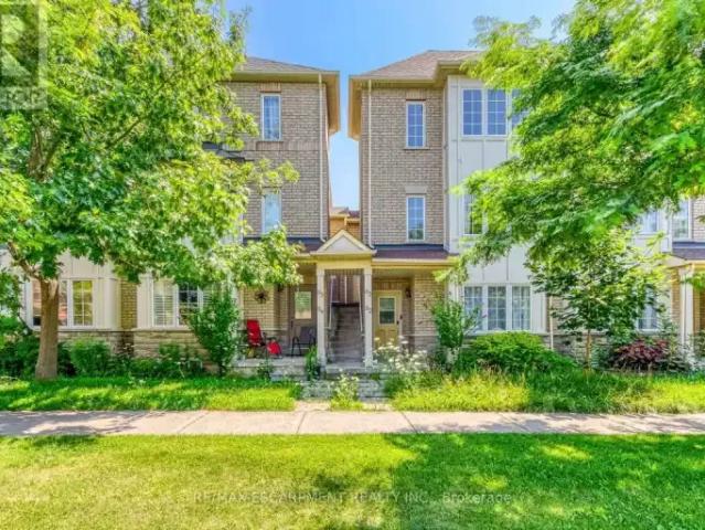 Townhouse for rent in Oakville, Ontario
