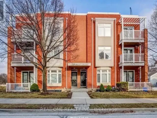 Townhouse for rent in Oakville