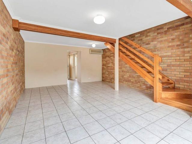 Townhouse for rent in Fernbrook, Queensland