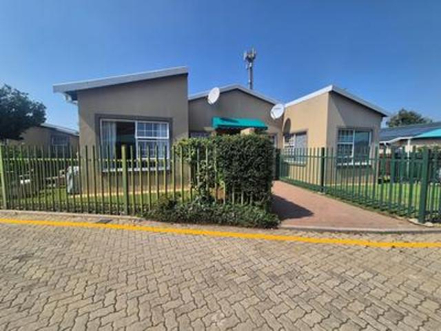 Townhouse for sale in Ekurhuleni, Gauteng