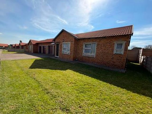 Townhouse for sale in Midvaal, Gauteng