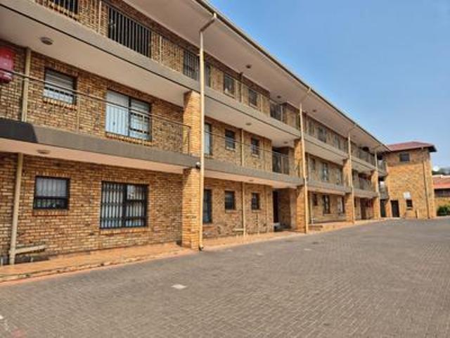 Townhouse for sale in Ekurhuleni, Gauteng