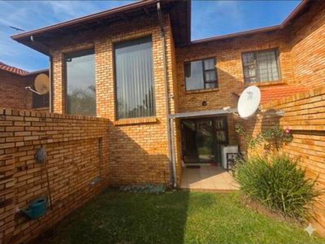 Townhouse for sale in Ekurhuleni, Gauteng
