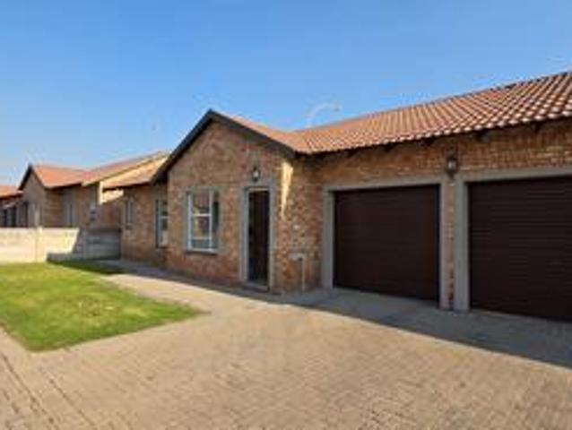 Townhouse for sale in Midvaal, Gauteng