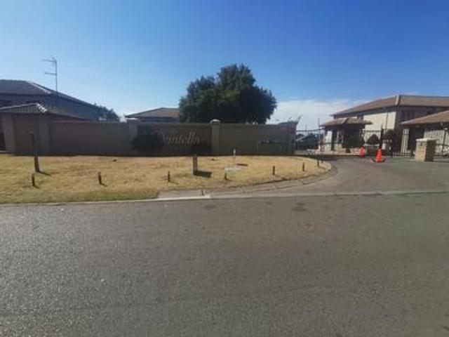 Townhouse for sale in Alberton, Meyersdal