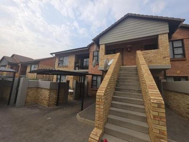 Townhouse for sale in Ekurhuleni, Gauteng