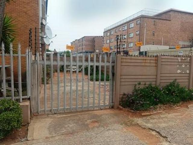 Townhouse for sale in Ekurhuleni, Gauteng