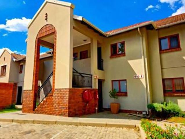 Townhouse for sale in Ekurhuleni, Gauteng