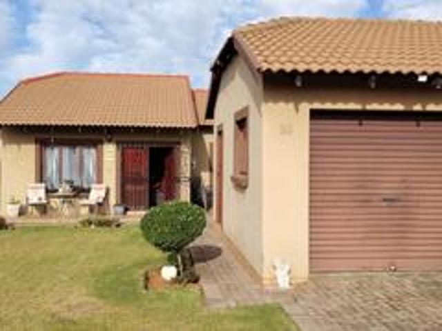 Townhouse for sale in Kagiso, Gauteng