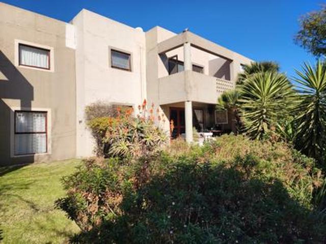 Townhouse for sale in Ekurhuleni, Gauteng