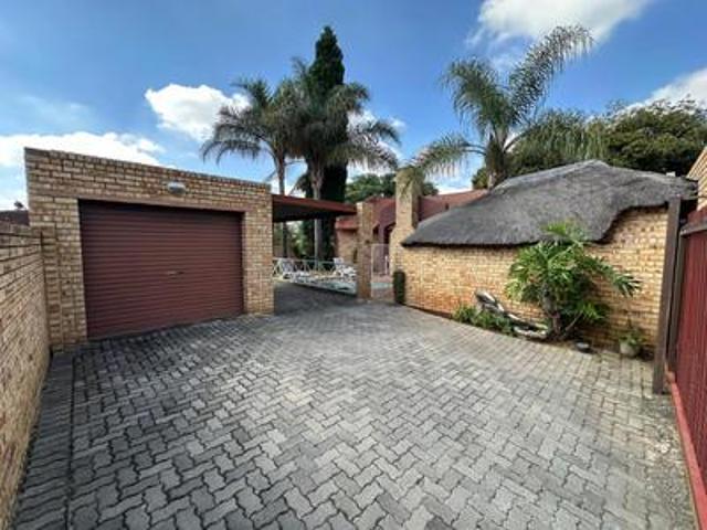 Townhouse for sale in Ekurhuleni, Gauteng