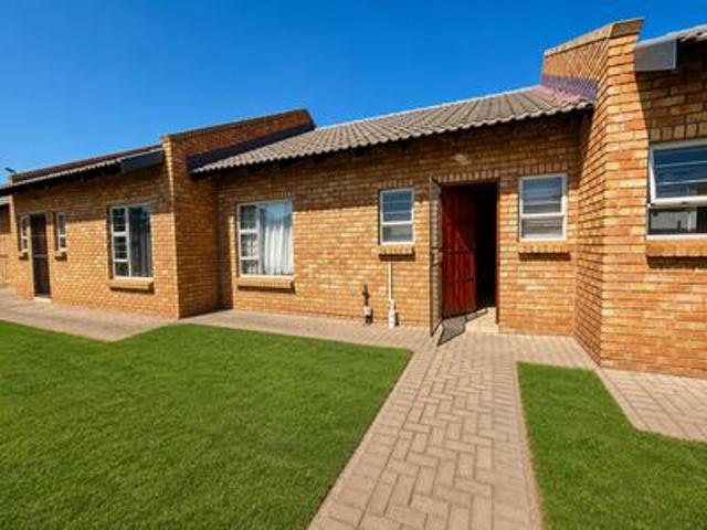 Townhouse for sale in Midvaal, Gauteng