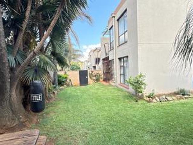 Townhouse for sale in Vosloorus, Gauteng