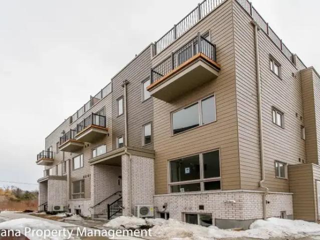 Townhouse for rent in Mulhurst Bay, Ontario