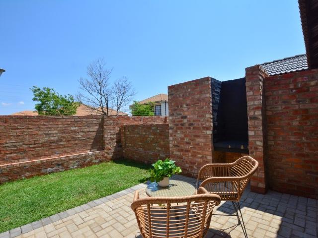 House for rent in Waterkloof, Gauteng