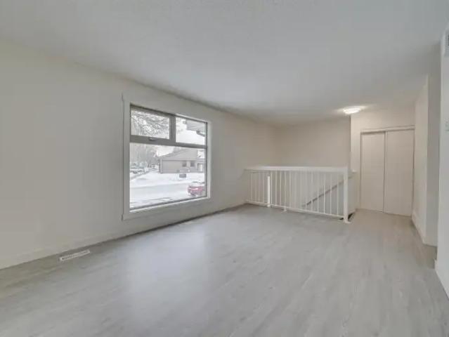 Townhouse for rent in Saskatoon, Saskatchewan