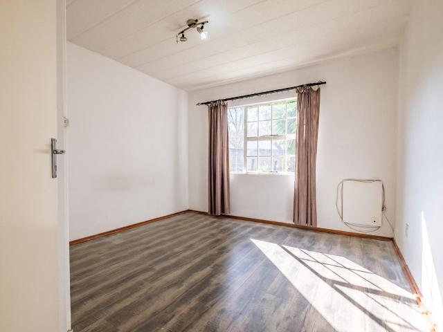 Townhouse for sale in Alberton