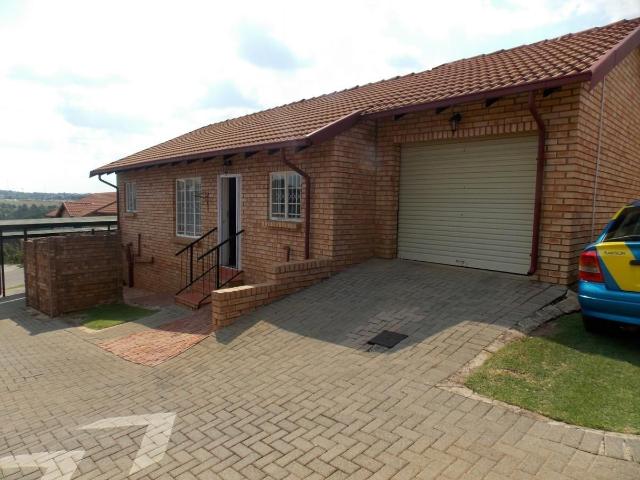 House for rent in Waterkloof, Gauteng