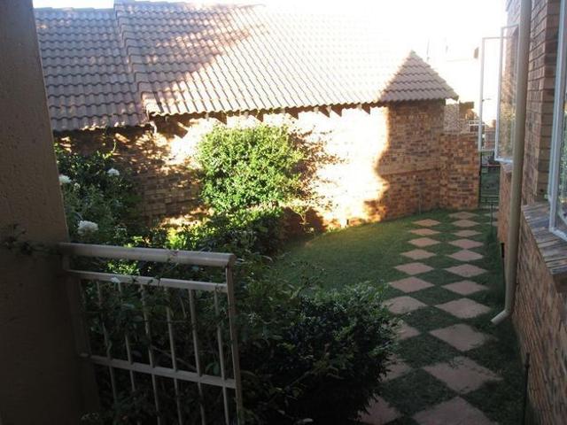 House for rent in Faerie Glen, Gauteng