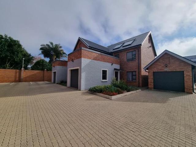 House for rent in Airfield, City of Ekurhuleni Metropolitan Municipality
