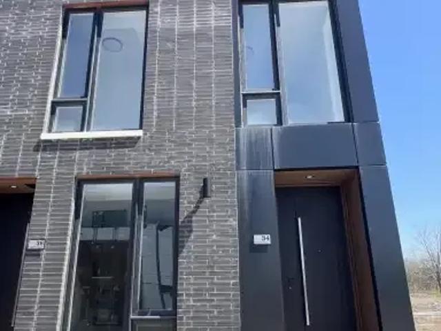 Townhouse for rent in Woburn, Ontario