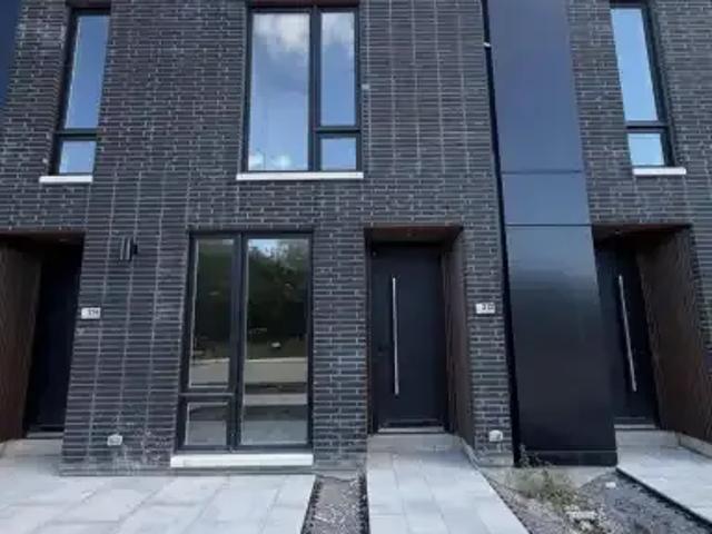 Townhouse for rent in Niagara, Ontario