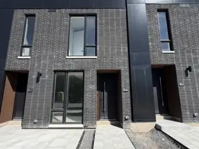 Townhouse for rent in Niagara, Ontario