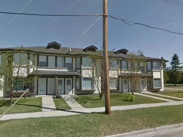 Townhouse for rent in Strathmore, Alberta