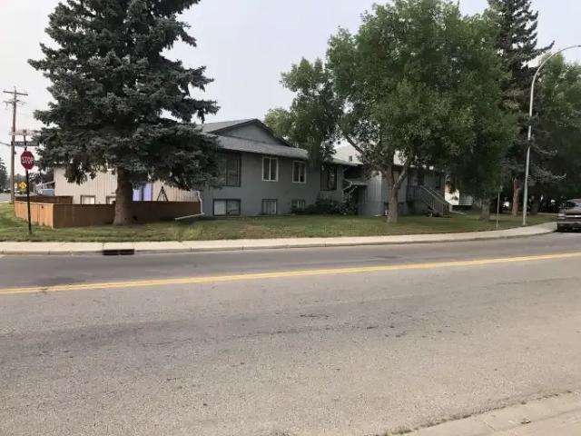 Townhouse for rent in Downtown, Strathmore