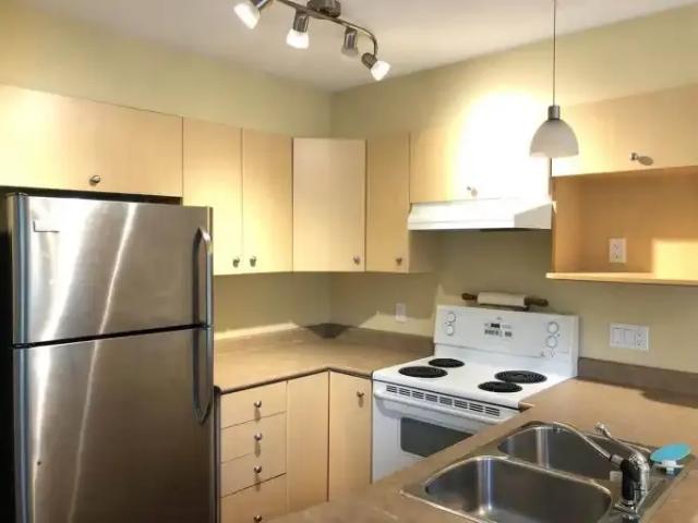 Townhouse for rent in Surrey, British Columbia