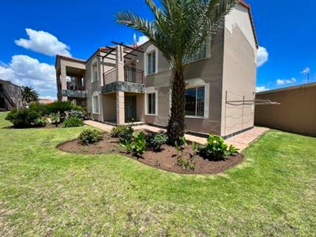 Townhouse for rent in Ekurhuleni, Gauteng