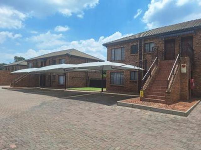 Townhouse for rent in Ekurhuleni, Gauteng