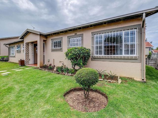 Townhouse for rent in Roodepoort