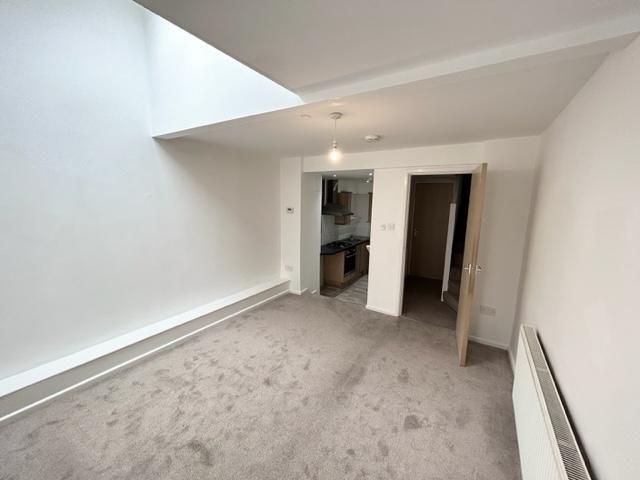 Townhouse for rent in Maltby, South Yorkshire