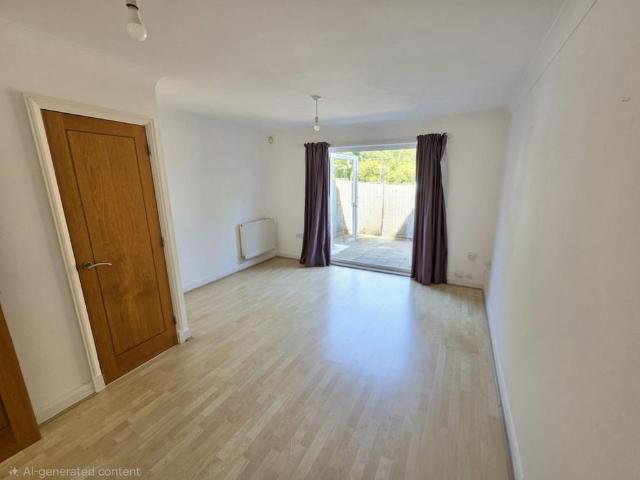 Townhouse for rent in Lambrook, Rumwell