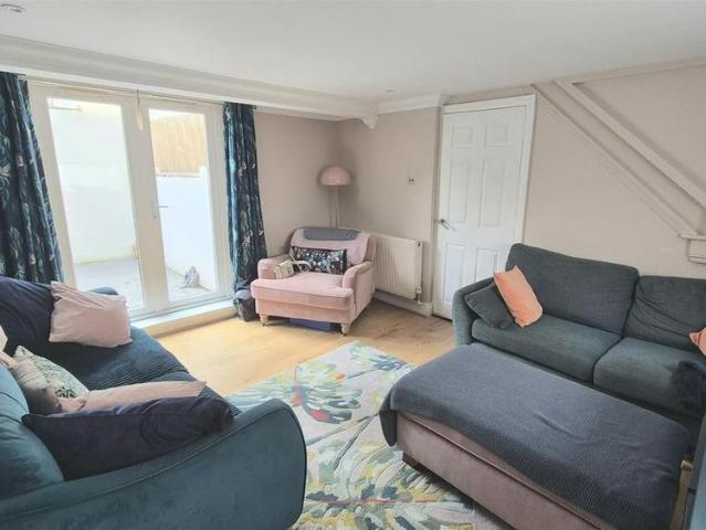 Townhouse for rent in Southsea, City Of Portsmouth
