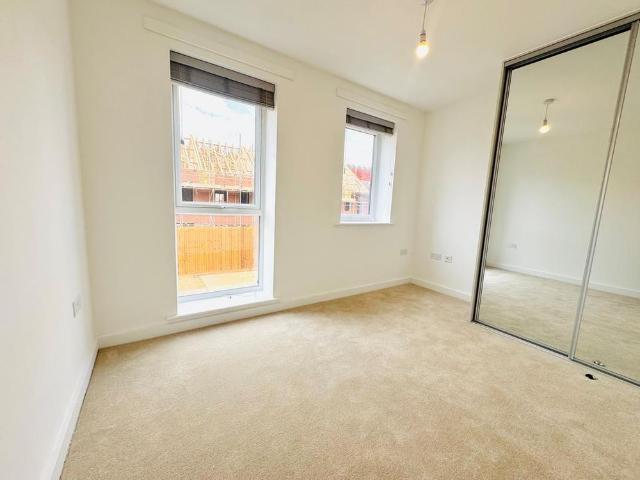Townhouse for rent in New Normanton, East Midlands