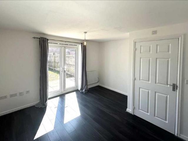 Townhouse for rent in Frodingham, Dragonby