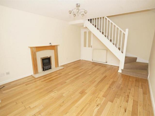 Townhouse for rent in Middlebrook, Lee Bank