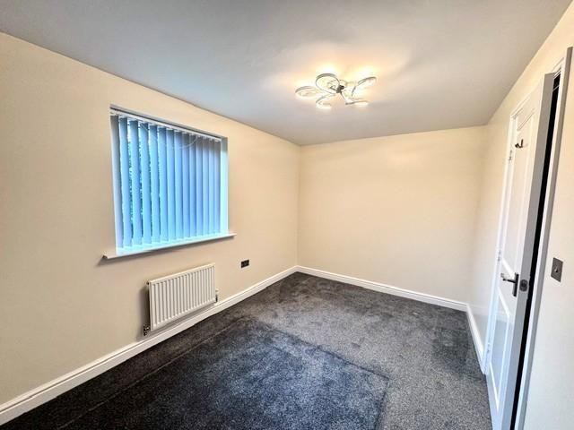 Townhouse for rent in Middlebrook, Lee Bank