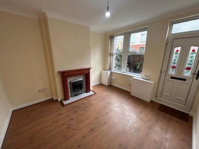 Townhouse for rent in Gedling, East Midlands