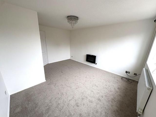 Townhouse for rent in Brentingby, Leicestershire