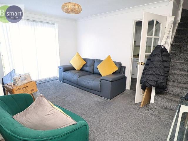 Townhouse for rent in Rawmarsh, Rotherham