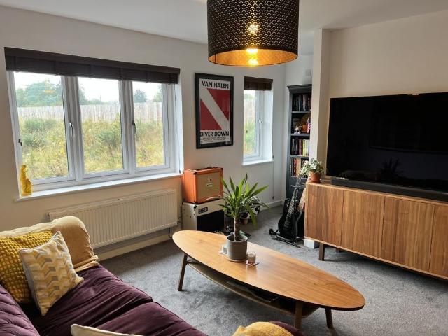 Townhouse for rent in Tapton, Chesterfield