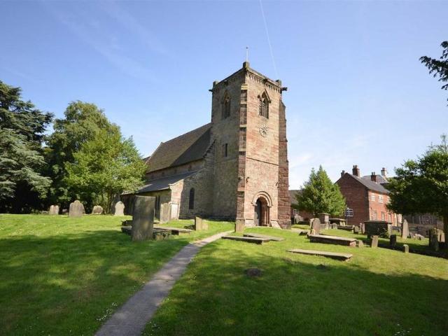 Townhouse for rent in Baswich, Staffordshire