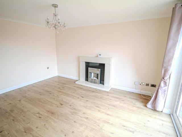 Townhouse for rent in Woodthorpe, Gedling