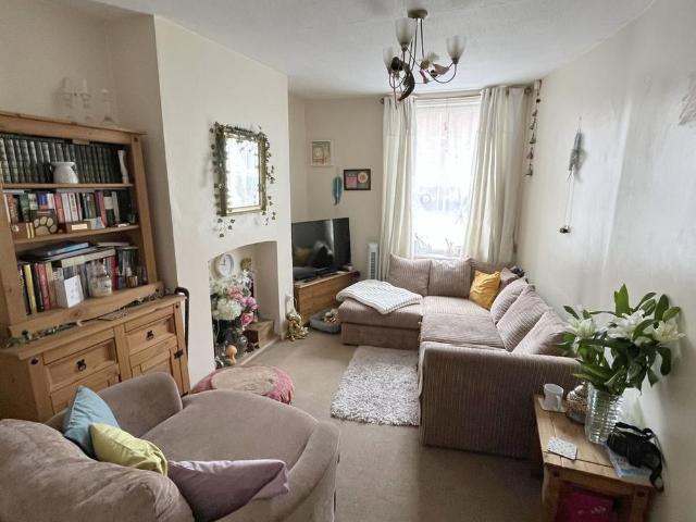Townhouse for rent in Tewkesbury, Pamington