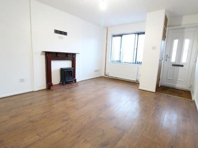 Townhouse for rent in West Midlands